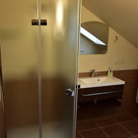 Apartman-hovorany アパート Hovorany