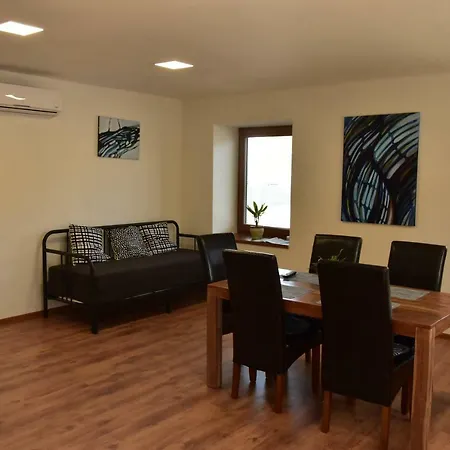 Apartmán Apartmán-hovorany Hovorany