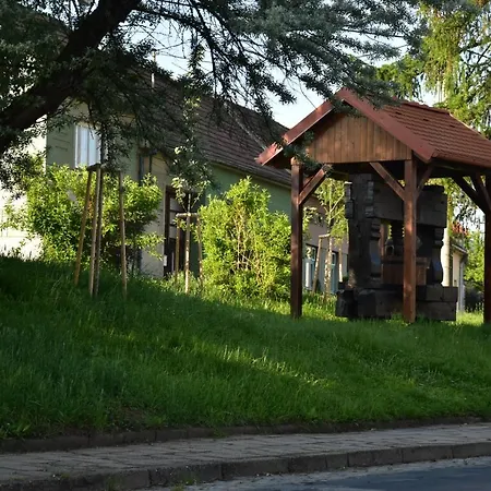 アパート Apartman-hovorany Hovorany